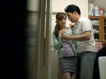 「あなたぁ…ごめんなさい…」夫にバレないように姦淫交尾巨乳人妻桐谷ユリア杉原えりのエロ動画