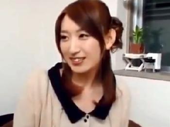 お姉さんが写生するまで超優しく低速スローパイズリ巨乳奥田咲のエロ動画