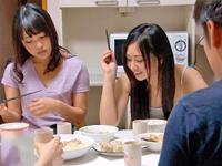 同居当日から再婚相手の連れ子姉妹に手を出す義父巨乳女子校生美少女オナニーのエロ動画