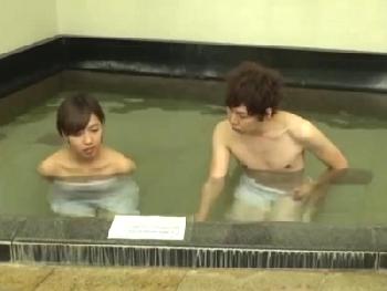 『だめ逝っちゃう！イクッう！』男友人と男女混浴！絆を通り越して中出しSEX巨乳素人美少女盗撮のエロ動画