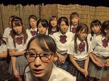 声を出したら生中出し!美形少女妊娠肝試し林間学校!巨乳女子校生美少女お姉さんコスプレめがねのエロ動画