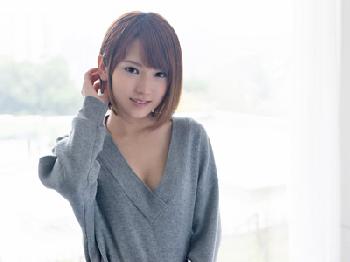 触れ合うたびに愛液を撒き散らすスレンダーショートヘアの美形少女素人美少女のエロ動画