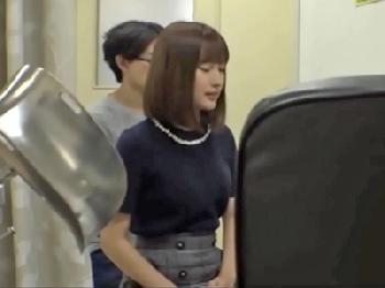 産婦人科で患者に治療と称して中出しする奥様巨乳人妻水谷心音のエロ動画