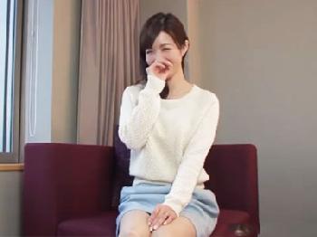 夫一筋の美人奥様がまさかの姦淫セックスで喘ぎまくり喜んじゃう素人人妻ぶっかけのエロ動画