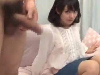 手コキだけのはずだったのに中出しまでされちゃった素人さんお姉さんのエロ動画