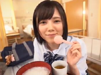 入院中に可愛い彼女が毎日お見舞いに来てくれたのでたっぷり溜め込んだ性的欲求を解消W女子校生美少女ロリ顔射フェラのエロ動画