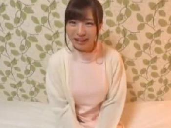 無許可中出しを許すどころかお掃除フェラチオまでしてくれちゃう淫乱美形少女W素人美少女ナンパのエロ動画