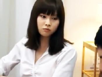 『ちょっと恥ずかしい』お母さん友なデカパイ奥さん2人をまとめて托卵中出し！巨乳素人人妻ナンパ3Pのエロ動画