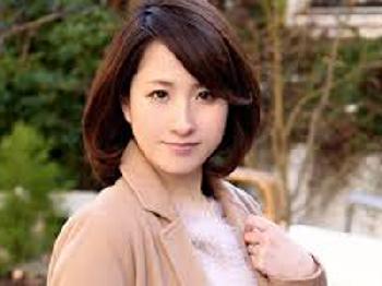 出会いサイトを利用して知り合った美デカパイ妻との姦淫セックス巨乳素人人妻のエロ動画