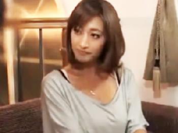ヌルヌルマッサで発情した美巨乳くびれデカパイのセレブ奥様の寝取り交尾を隠し撮り素人人妻盗撮マッサージのエロ動画