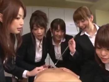 巨大バスト痴女オフィスレディ軍団は男の肉棒大好きでFUCKが趣味巨乳OLパイズリ乱交麻美ゆま初音みのりめぐり恵けいかすみりさ...