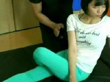 出張ヨガ教師に寝取られた奥様たち→体が火照ってほしくなった所にガッツリ挿入寝取られ素人痴女人妻熟女盗撮のエロ動画