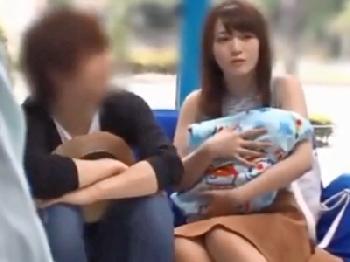 子持ちの割にはあっさり他人棒受け入れちゃった不貞素人奥さん巨乳人妻のエロ動画