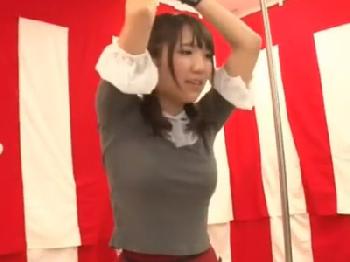 バイブ耐久ゲームにあっさり失敗→罰ゲームで顔面射精されちゃう素人さん美少女顔射のエロ動画