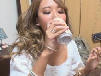 まさかの経験人数『400人』な尻軽ヤリマン尻軽女！獣並の性的欲望で男に跨って痙攣ファック巨乳素人ギャルハメ撮りのエロ動画