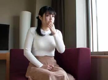 家から出ることは少ない専業主婦が刺激欲しさに公開不貞性交巨乳素人人妻のエロ動画