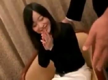 ランジェリー撮影だけじゃ終わらない！強引にアダルトビデオ出演させられる素人主婦人妻のエロ動画