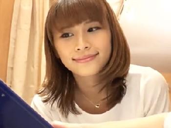 お客さんのイケメン男性器に色情した性的変態美形お姉さん→店内でガチハメ開始ぶっかけのエロ動画