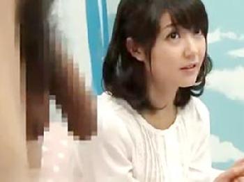 保育士が母性本能から女性経験のない素人男性を手取り足取り筆おろし巨乳美少女童貞のエロ動画