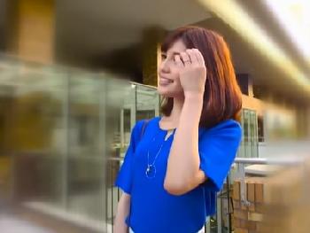 「また逝っちゃう！ィっちゃイクぅ！」ハーフ顔した美人過ぎ奥様がパイパンマンコで中出し不貞巨乳素人人妻ナンパのエロ動画