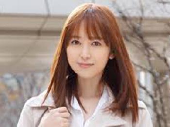 夫婦生活がマンネリ化している素人奥さんの密通交尾人妻顔射のエロ動画