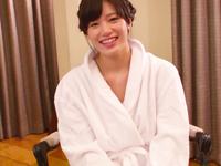 高橋しょう子が極太バイブを突っ込まながらフェラチオチオ披露巨乳お姉さん顔射のエロ動画