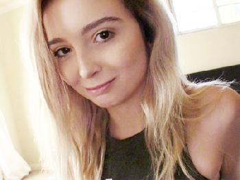 9頭身の神スタイル！ロスでナンパした金髪美形お姉さんと中出しハメ撮り！素人パイパン顔射フェラのエロ動画