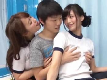 マジックミラー号で夢の3P筆おろしをしてもらうDTくん巨乳美少女お姉さん童貞のエロ動画