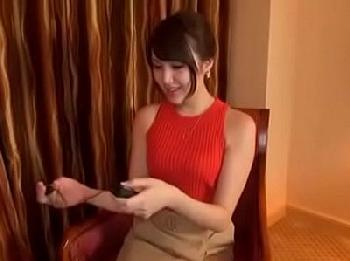 『主人は37で…』10歳も年上の夫との性生活に不満があるマダムがド淫乱不貞素人人妻ハメ撮りのエロ動画