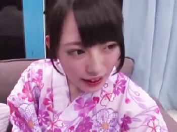 花火デートの帰りにマジックミラー号に誘導した素人幼顔娘が彼氏待たせて中出しSEXでガチ絶頂W美少女ロリのエロ動画