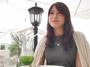 主人の暴力に耐えているというザマぁな幸薄女がトロンといっときの快楽に溺れるW巨乳素人人妻のエロ動画