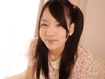 黒髪ツインテールの童顔美形少女がDTおやじに跨って筆おろしパコ美少女ロリ童貞のエロ動画