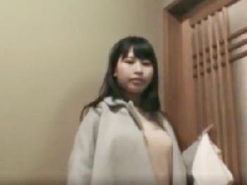「なんで勃ってるんですか?」男女混浴で一緒になったムチムチ娘の高速手コキであえなく射精W巨乳美少女痴女盗撮露出のエロ動画