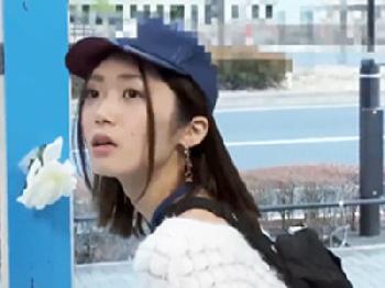 マジックミラー号で本番リハーサルを強要されても断りきれない女AD巨乳素人美少女OLのエロ動画