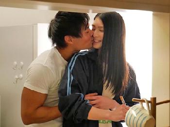 妻の不在中にかわいい義妹と何度も重なり合う義兄お姉さん近親相姦本庄鈴のエロ動画