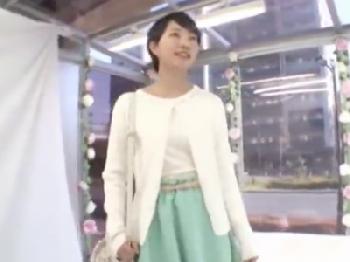 ショートが似合うさや姉みたいな素人美形少女がまさかのマジックミラー号パコ美少女顔射ナンパのエロ動画