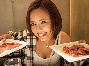 ド淫乱な巨大乳ギャルにお酒を飲ませたら雌犬化したのでそのまま中出しハメ撮りW巨乳のエロ動画