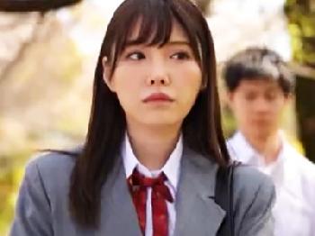 ずっと憧れていたマドンナ先輩と部活の遠征で相部屋になりパコりまくりW女子校生美少女顔射のエロ動画