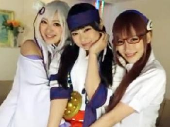 発情したカメ子たちがレイヤー娘を揉みくちゃにして輪姦陵辱美少女ロリコスプレパイパンレイプ乱交のエロ動画