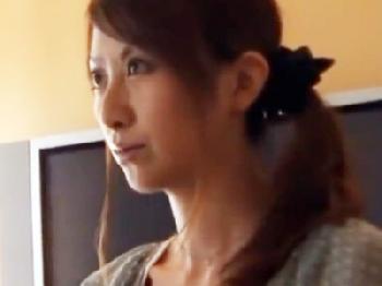 夫に売られて見知らぬ男たち犯される様子を撮影されちゃう奴隷奥さん人妻ハメ撮りレイプ3Pのエロ動画