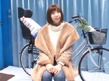 『んああぁ…もうダメですって！…』素人お母さんさん騙して巨大チンポで逝かせまくる人妻ぶっかけのエロ動画