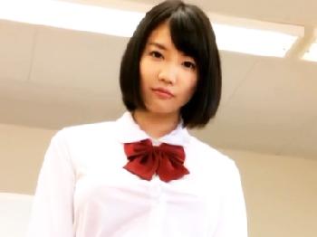 後輩の女子大生を自宅に連れ込みハメた一部始終を隠し撮り！素人お姉さん盗撮のエロ動画