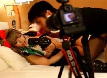 コ〇ケでGETしたガチ美形少女女子校生！まだ汚れていないピンクマンコに鬼ピスかましてアヘ顔オフパコ素人美少女ロリコスプレハメ...