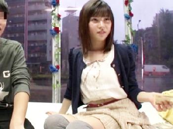 「ついヤッちゃいましたW」友人同士の男女がマジックミラー号で流され性交巨乳素人お姉さんのエロ動画