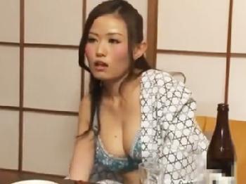 「お、お願いします！もぅ辞めてください！！」現役女子大生が15連発中出しの性欲処理便器にW巨乳レイプ乱交高杉麻里のエロ動画