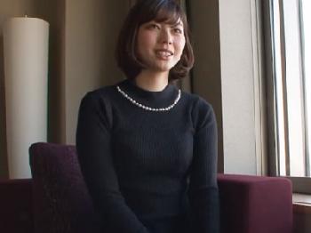 刺激を求めて自ら姦淫セックス志願しちゃう淫乱不貞妻素人人妻熟女のエロ動画