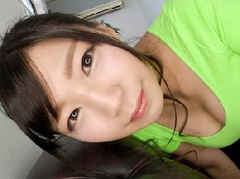 こんな可愛い顔して巨大尻！ギャップがそそる90CN尻娘にバックピストン！美少女美保結衣のエロ動画