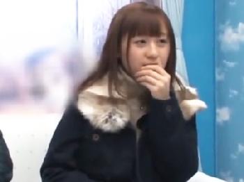 女性不振の冴えない男を持ち前の母性で包み込み射精に導く保育士素人美少女ナンパのエロ動画