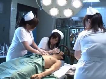 ムチムチ巨乳しかないハーレム病棟→男患者のイチモツを奪い合う痴女看護師たちコスプレ看護婦パイズリ乱交のエロ動画
