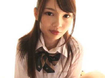 援〇大好きな魔性ミニ系痴女女子校生のじっくり唾液まみれベロチュ性交美少女ロリパイパン顔射フェラのエロ動画
